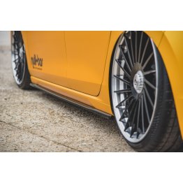 Накладки сплиттеры на пороги на VW Golf VIII